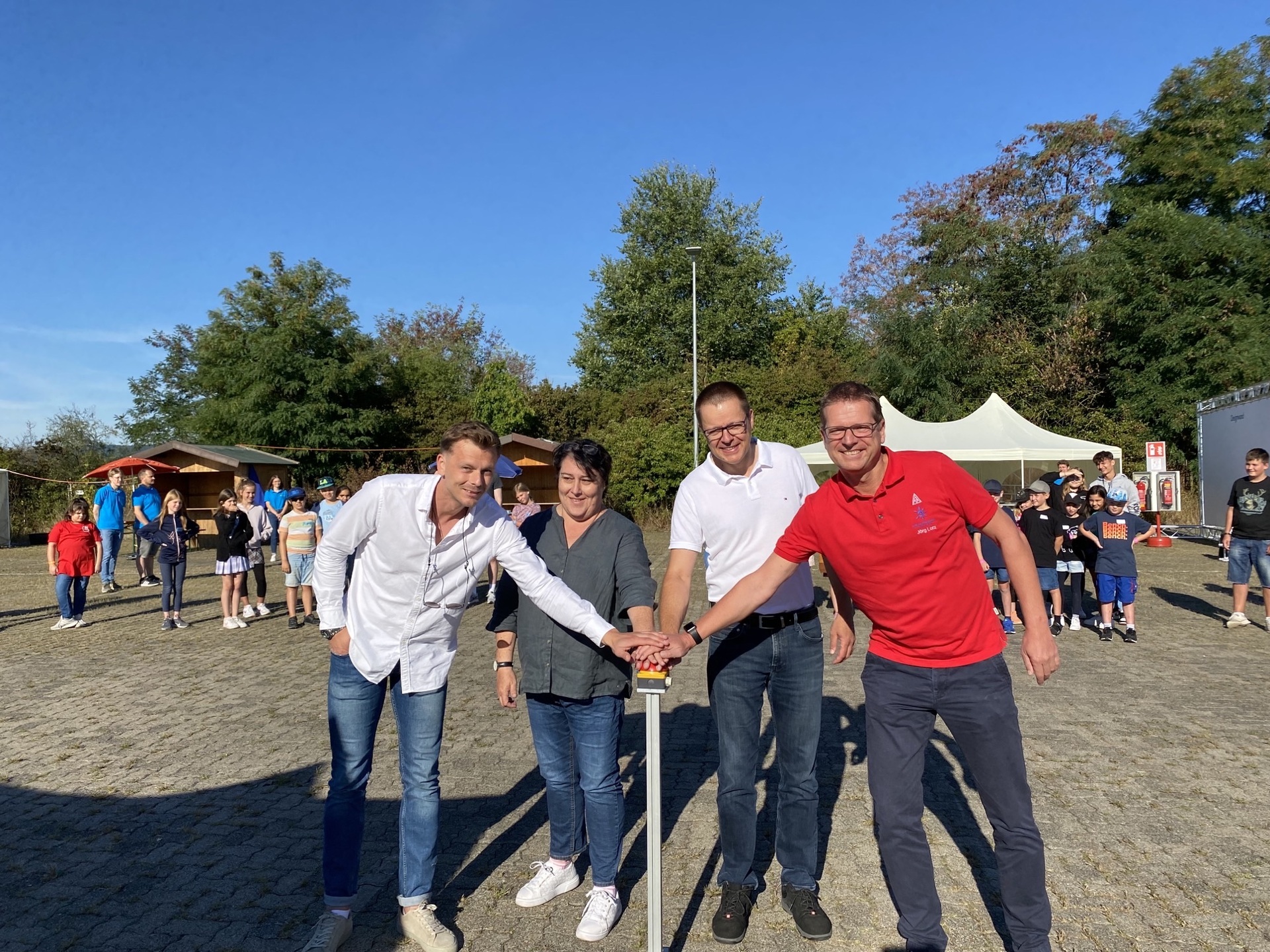 Eröffnung Sternental Endlich wieder da traditionelles Ferienprogramm Sternental des Mercedes-Benz Werks Kassel mit neuem Konzept
