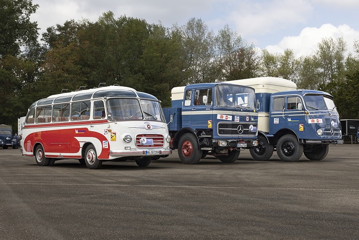 Tausendfüßler, Toastscheibe, und ein Avantgardist – die 19. Deutschlandfahrt für historische Nutzfahrzeuge startet im Mercedes-Benz Werk Wörth