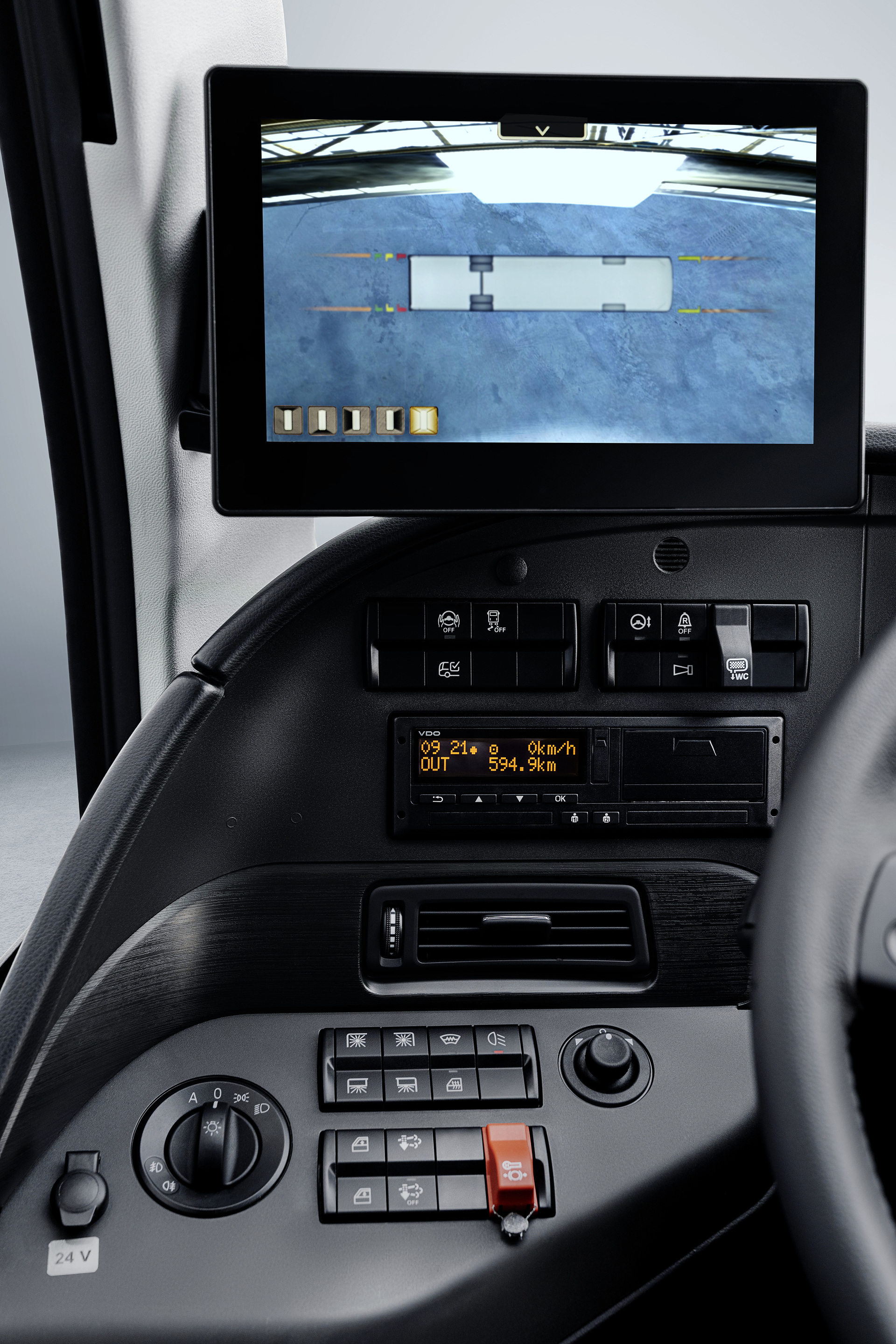 Setra Reisebusse 2022, Setra ComfortClass 515 HD, Interieur, karo kupfer, OM 470 mit 335 kW (456 PS), 10,7 L Hubraum, 8-Gang Mercedes PowerShift 3, Cockpit Comfort, Active Brake Assist 5, Predictive Powertrain Control, Active Drive Assist 2, Driver Score, Spur-Assistant, Sideguard Assist, 360 Grad Kamera, Länge/Breite/Höhe: 12.295/2.550/3.770 mm, Bestuhlung: 1/44 Setra ComfortClass
