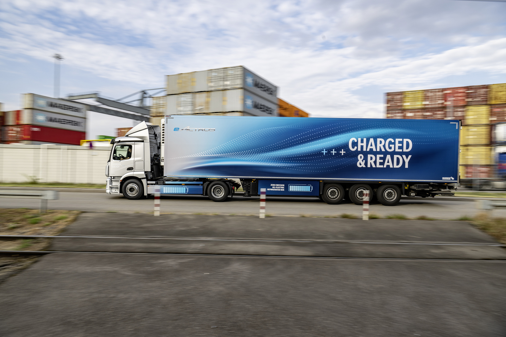 Mercedes-Benz eActros 300 Sattelzugmaschine Mercedes-Benz eActros 300 Sattelzugmaschine