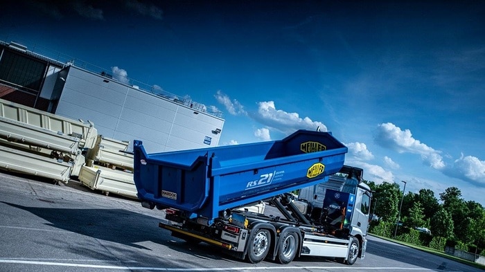 eActros und elektrifizierte Kipperlösungen von MEILLER und PALFINGER