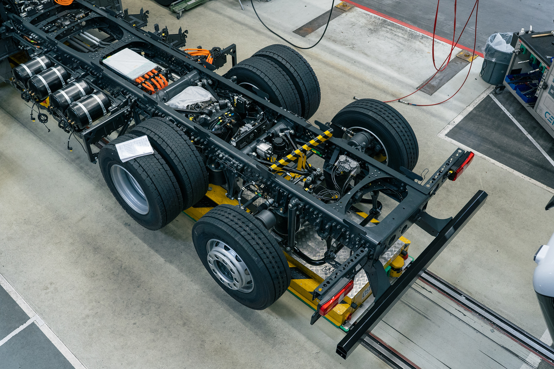 Elektrisch in Serie: Der Mercedes-Benz eEconic rollt im Werk Wörth vom Band Produktion eActros und eEconic