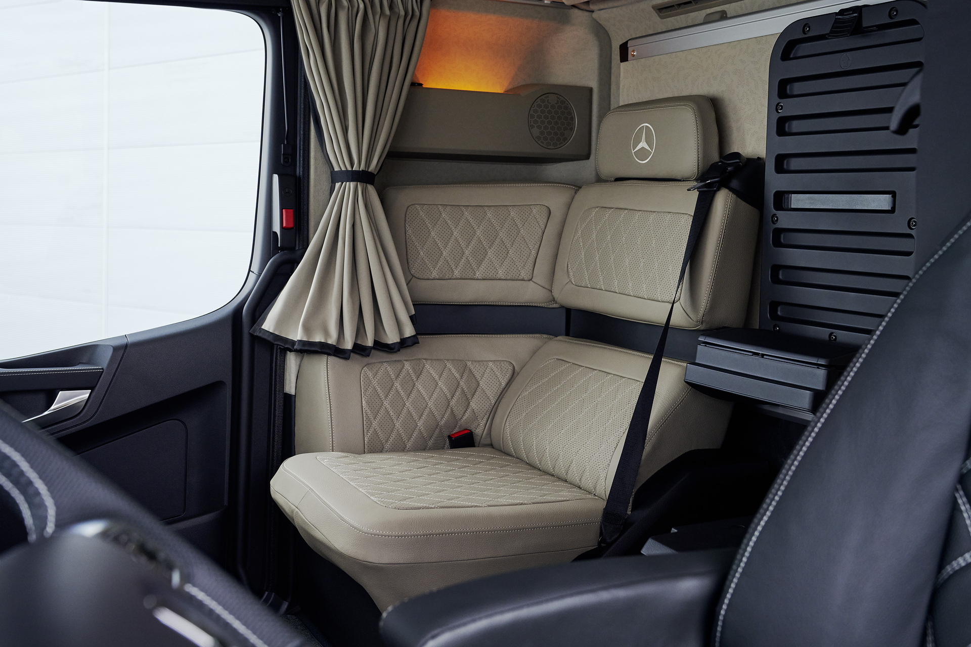 Leather Cockpit Actros 5 retrofit genuine Mercedes-Benz