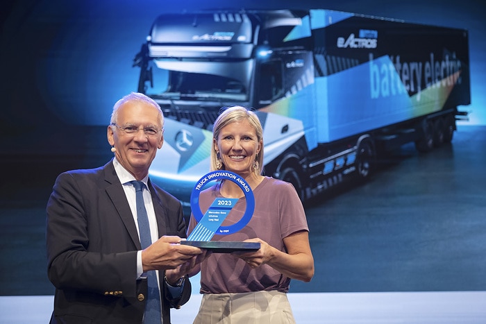 Mercedes-Benz eActros LongHaul mit dem „2023 Truck Innovation Award“ ausgezeichnet