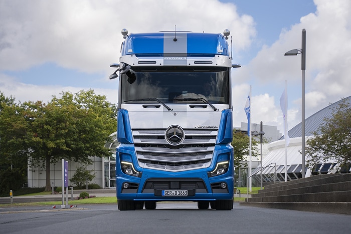 Funktionalität, Kraftstoffeffizienz, Fahrkomfort und Exklusivität: Mercedes-Benz  Trucks demonstriert auf der IAA Transportation 2022 in Hannover das Neueste  seiner Lkw mit Dieselantrieb