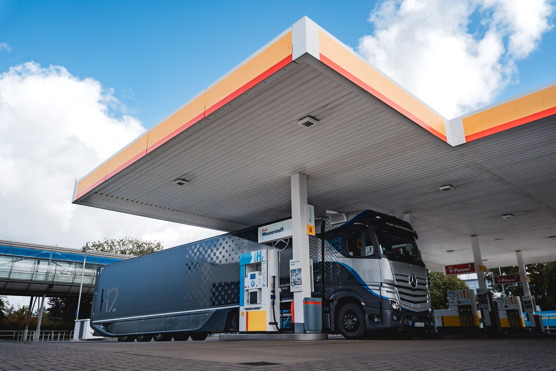 Daimler Truck zeigt Praxistauglichkeit von Wasserstoff-Lkw im Rahmen der IAA Transportation 2022 Daimler Truck zeigt Praxistauglichkeit von Wasserstoff-Lkw im Rahmen der IAA Transportation 2022