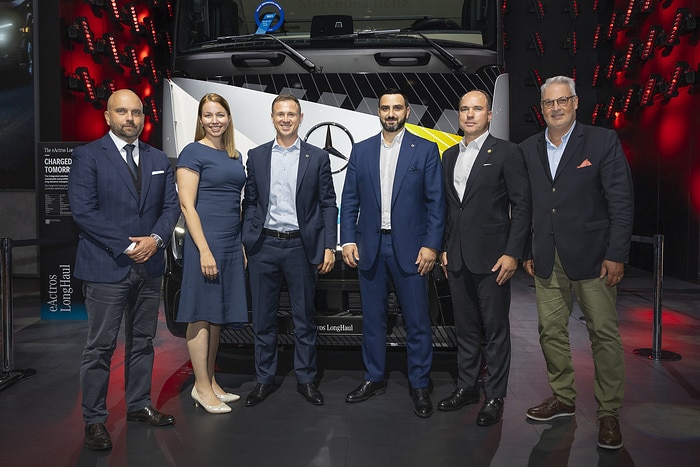 Mercedes-Benz Trucks and Hegelmann Group sign Letter of Intent: Order for 50 battery-electric long-haul trucks