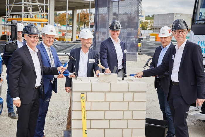 Groundbreaking ceremony: Daimler Truck establishes new location for sales and services of trucks and buses in Stuttgart