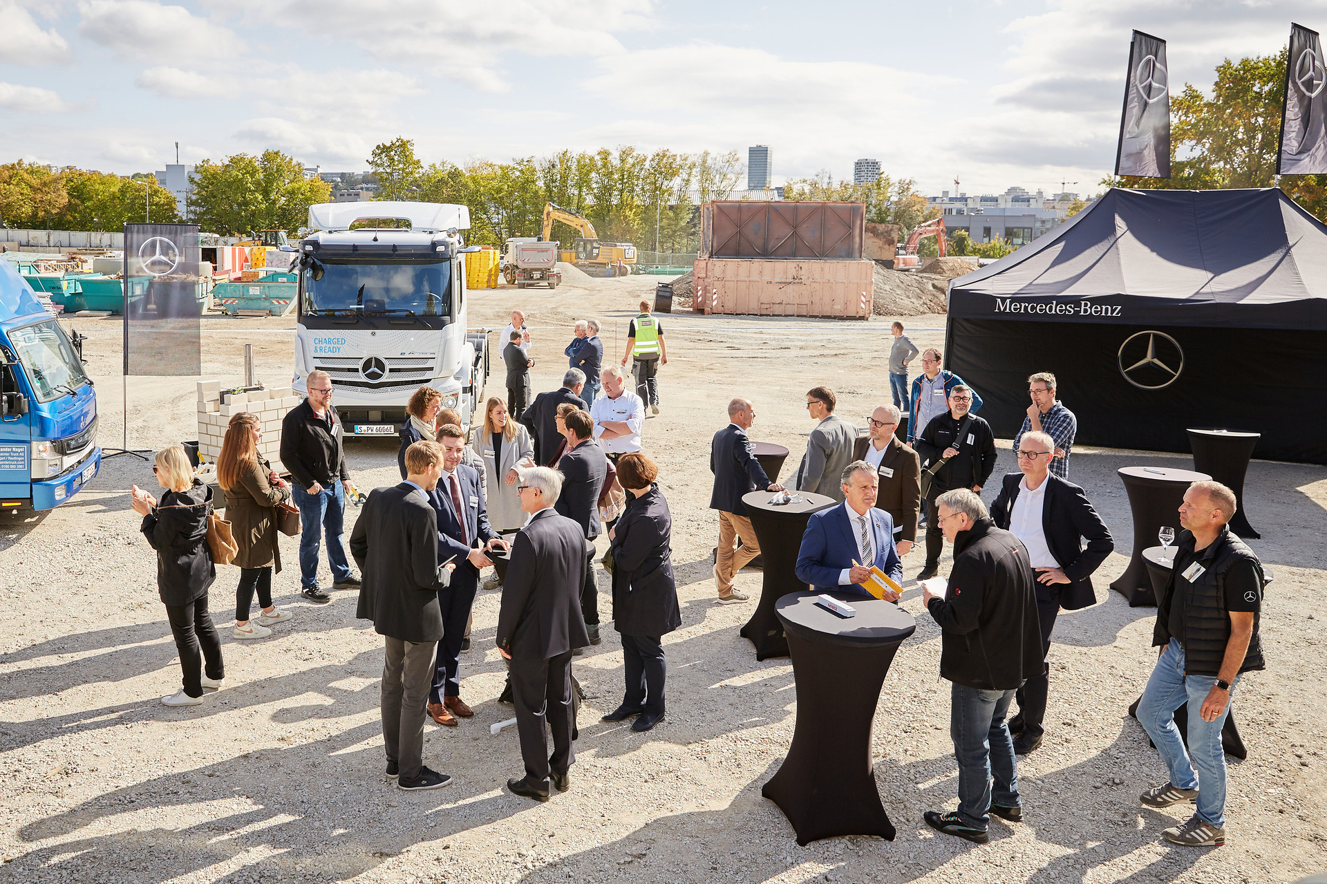 Groundbreaking ceremony: Daimler Truck establishes new location for sales and services of trucks and buses in Stuttgart