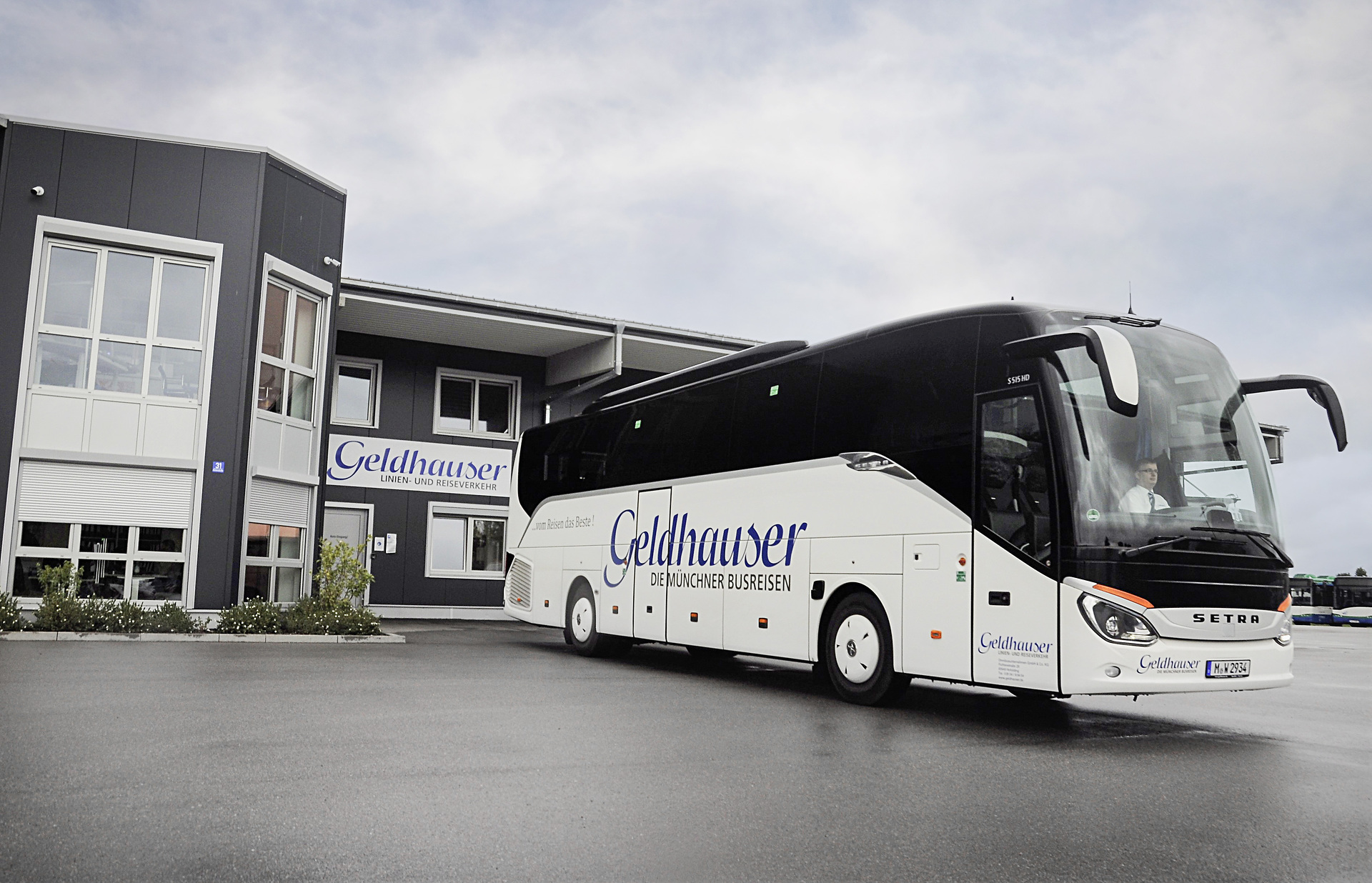 Setra: Dreimal 4-Sterne für Geldhauser