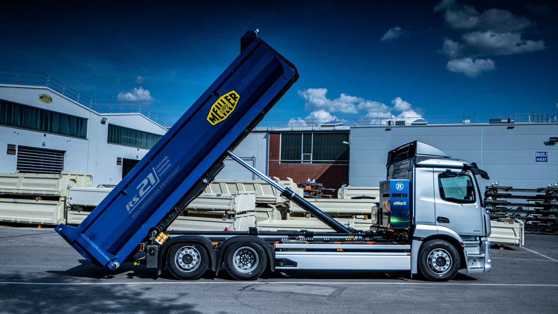 Bauverkehr goes Elektro: Mercedes-Benz Trucks präsentiert auf der bauma 2022 maßgeschneiderte geräuscharme und lokal CO2-neutrale Fahrzeuglösungen