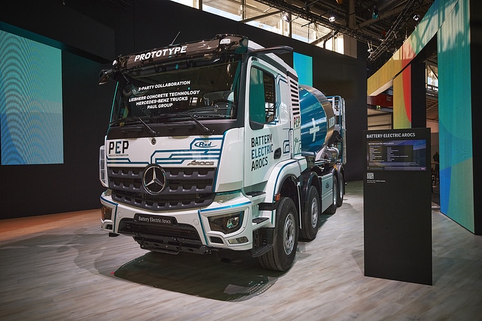 Mercedes-Benz Trucks präsentiert auf der bauma 2022  innovative Lkw für einen nachhaltigen und sicheren Bauverkehr