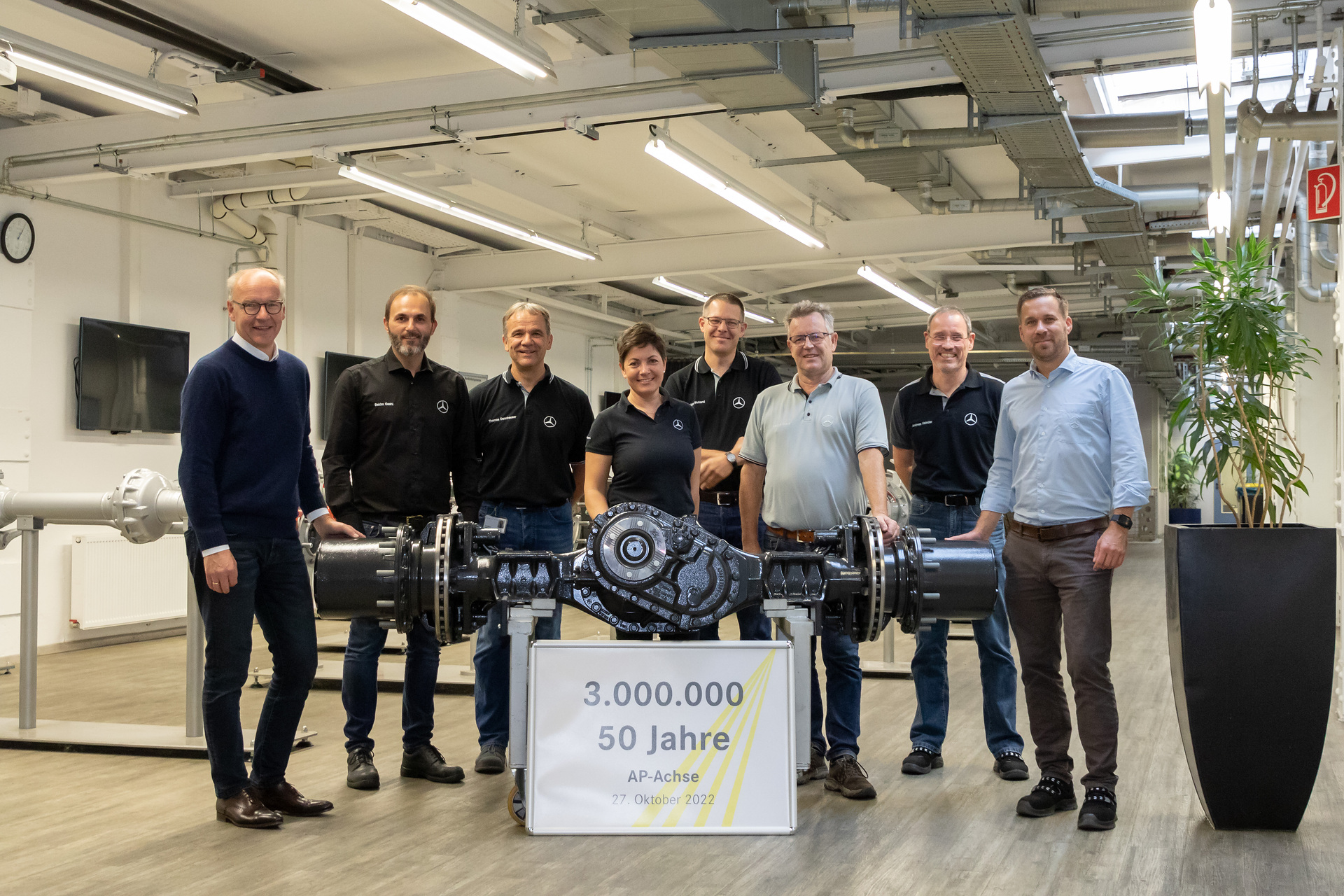 Produktionsjubiläum im Mercedes-Benz Werk Gaggenau: 50 Jahre Außenplanetenachse Produktionsjubiläum im Mercedes-Benz Werk Gaggenau: 50 Jahre Außenplanetenachse