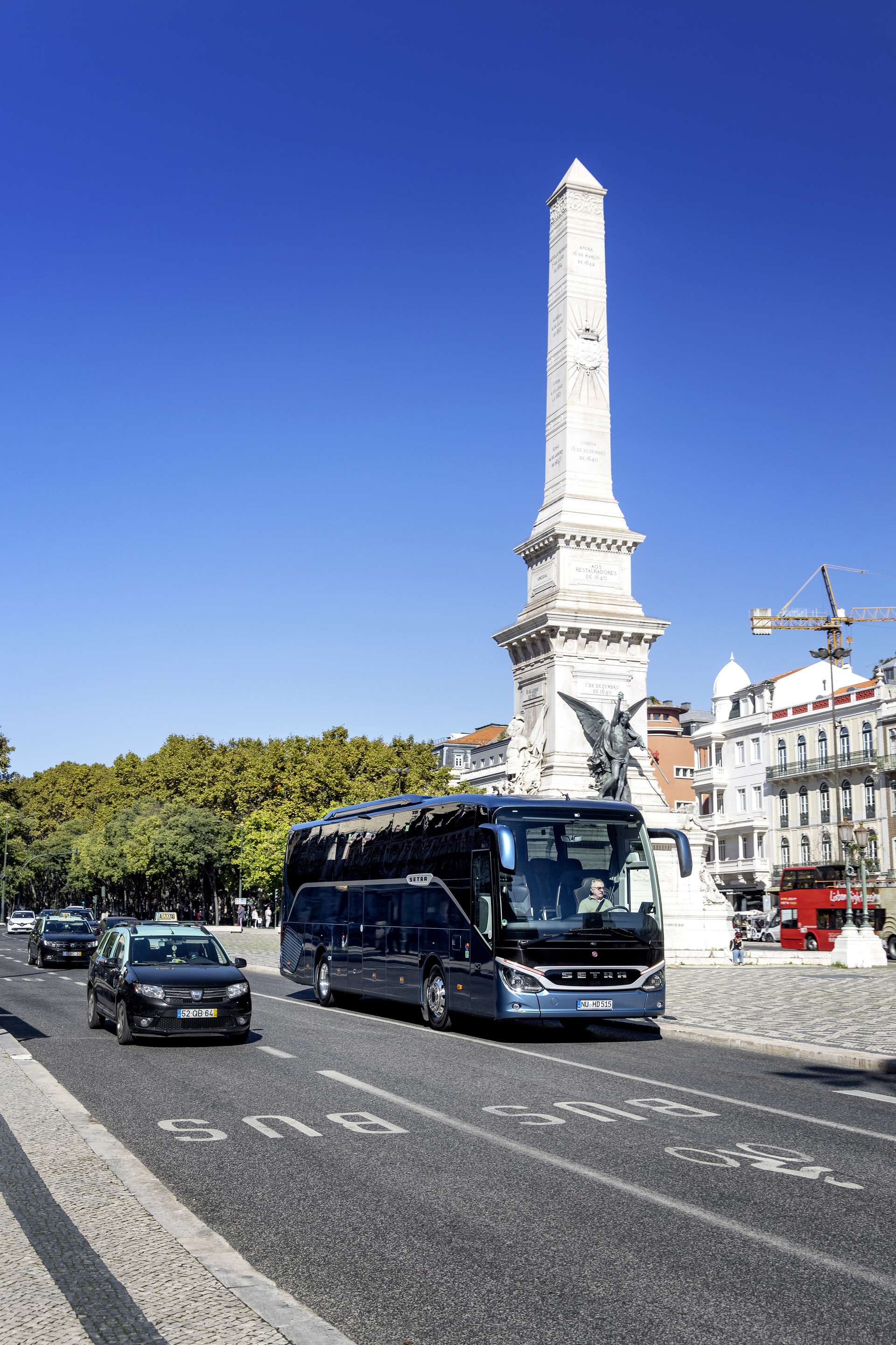Setra coach 2022, Setra ComfortClass 515 HD, Exterior, Denim blue metallic, OM 470 rated at 335 kW/456 hp, displacement 10.7 l, 8-speed Mercedes PowerShift, , Active Brake Assist 5, Predictive Powertrain Control, Active Drive Assist 2, Driver Score, Lane Assist, Sideguard Assist, 360 degrees camera, LED headlamps, length/width/height: 12295/2550/3770 mm, seating: 1/44. Setra ComfortClass