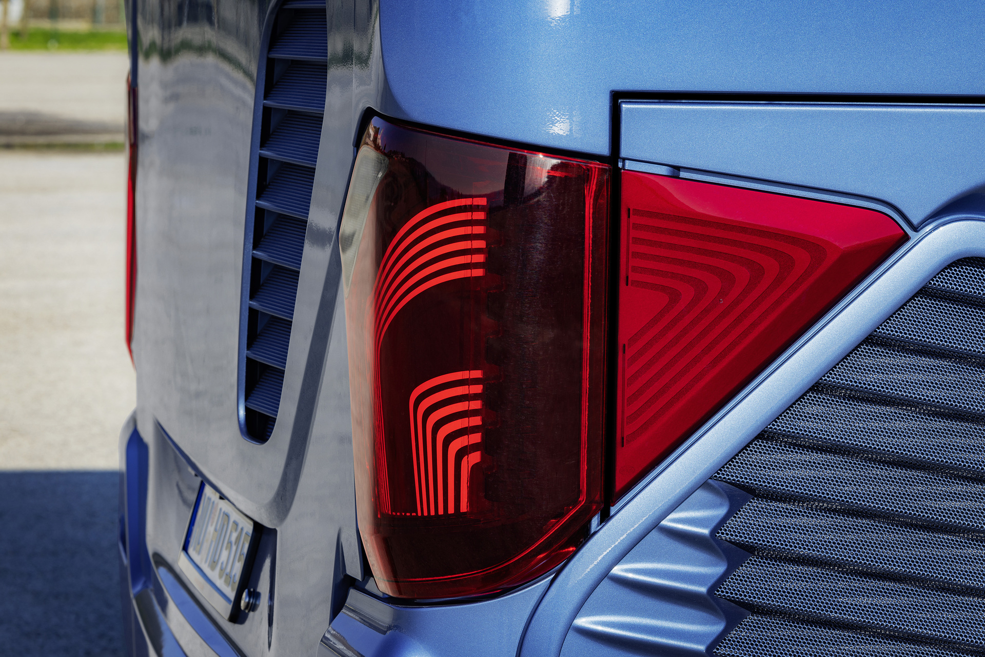 Setra coach 2022, Setra ComfortClass 515 HD, Exterior, Denim blue metallic, OM 470 rated at 335 kW/456 hp, displacement 10.7 l, 8-speed Mercedes PowerShift, , Active Brake Assist 5, Predictive Powertrain Control, Active Drive Assist 2, Driver Score, Lane Assist, Sideguard Assist, 360 degrees camera, LED headlamps, length/width/height: 12295/2550/3770 mm, seating: 1/44. Setra ComfortClass