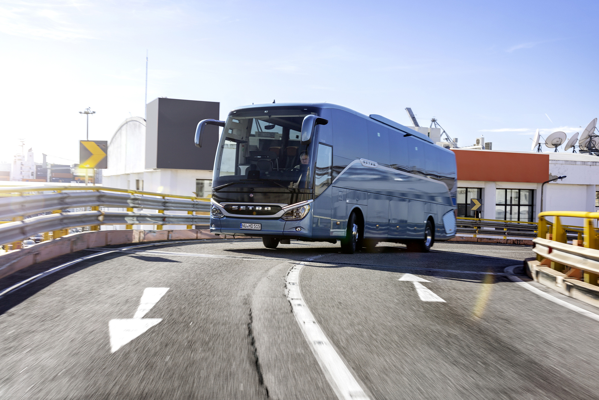 Setra coach 2022, Setra ComfortClass 515 HD, Exterior, Denim blue metallic, OM 470 rated at 335 kW/456 hp, displacement 10.7 l, 8-speed Mercedes PowerShift, , Active Brake Assist 5, Predictive Powertrain Control, Active Drive Assist 2, Driver Score, Lane Assist, Sideguard Assist, 360 degrees camera, LED headlamps, length/width/height: 12295/2550/3770 mm, seating: 1/44. Setra ComfortClass