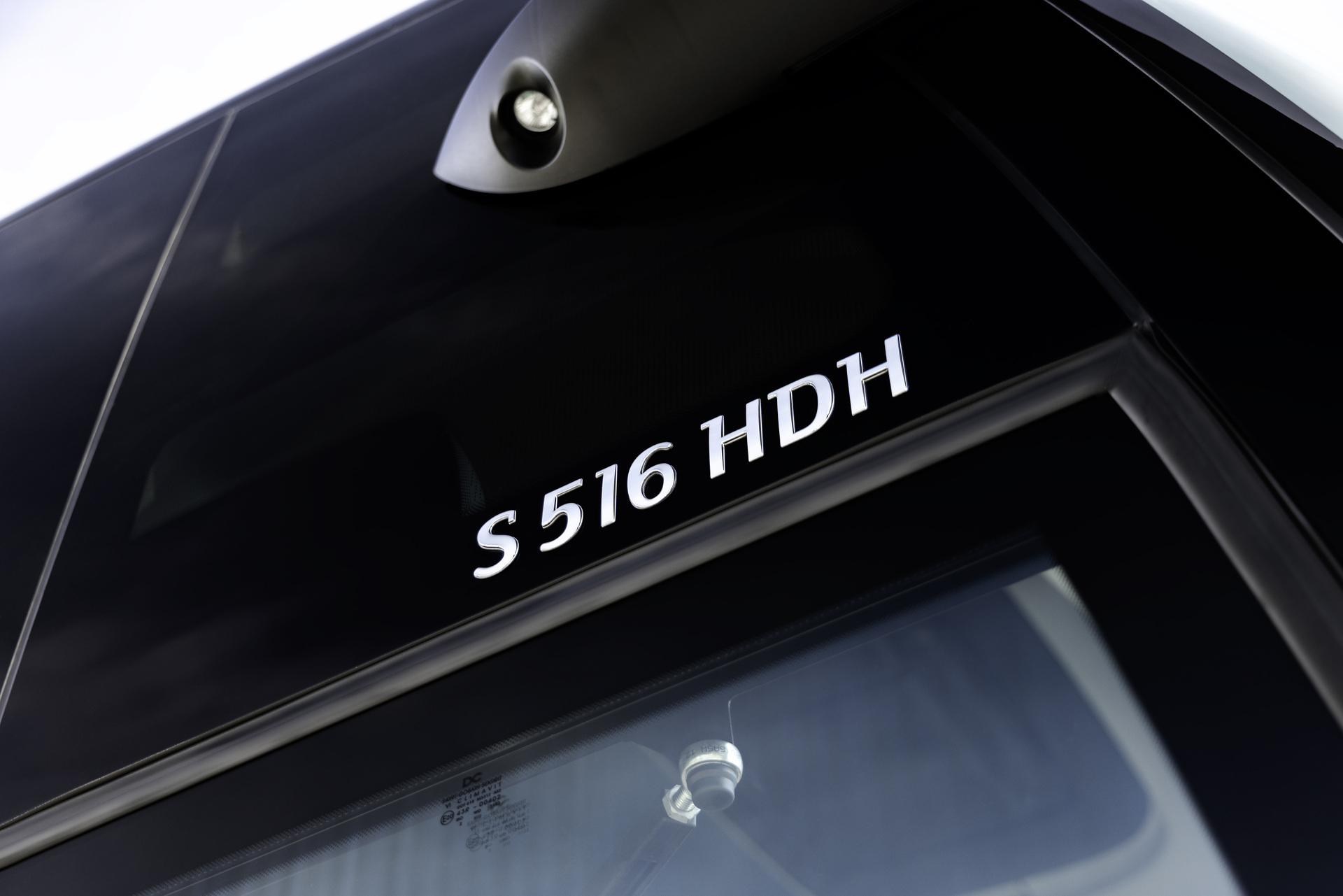 Setra coach 2022, Setra TopClass 516 HDH, Exterior, Denim blue metallic, OM 471 rated at 375 kW/510 hp, displacement 12.8 l, 8-speed Mercedes PowerShift, , Active Brake Assist 5, Predictive Powertrain Control,Active Drive Assist 2, Driver Score, Lane Assist, Sideguard Assist, 360 degrees camera, LED headlamps, length/width/height: 13325/2550/3880 mm, seating: 1/48. Setra TopClass