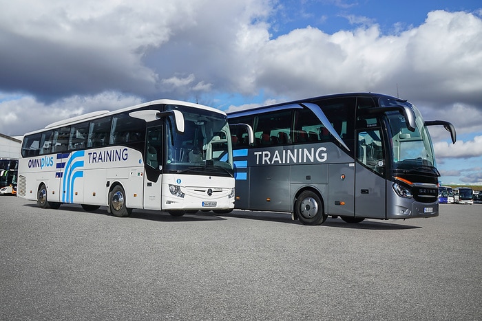 Perfect use of revolutionary assistance systems from Setra TopClass and ComfortClass: Expert handling training from Omniplus turns coach professionals into experts