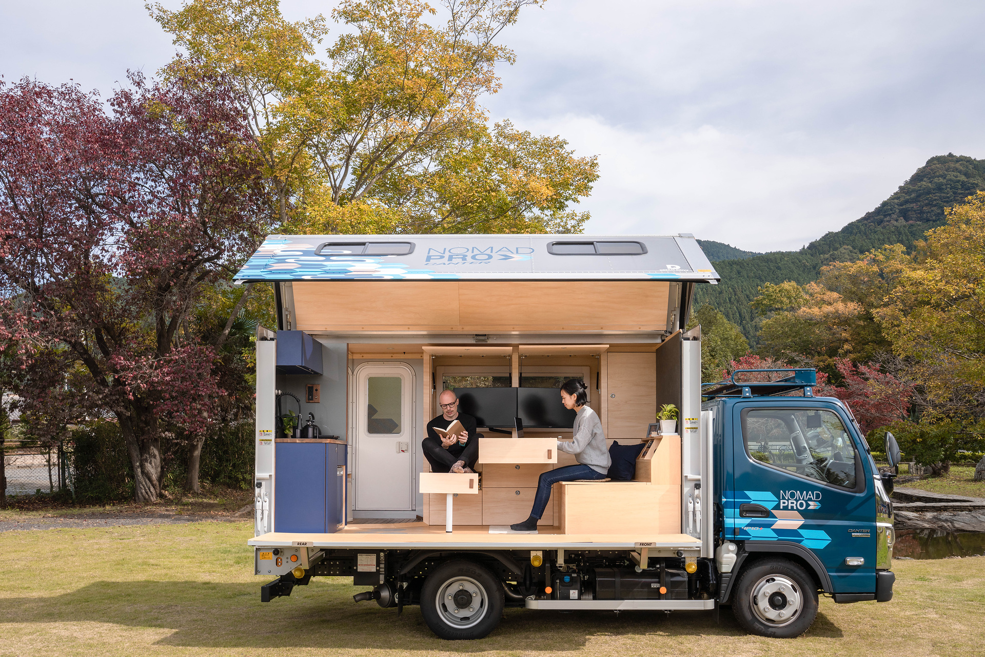 Ein mobiler Arbeitsplatz inmitten der Natur der FUSO NOMADPro