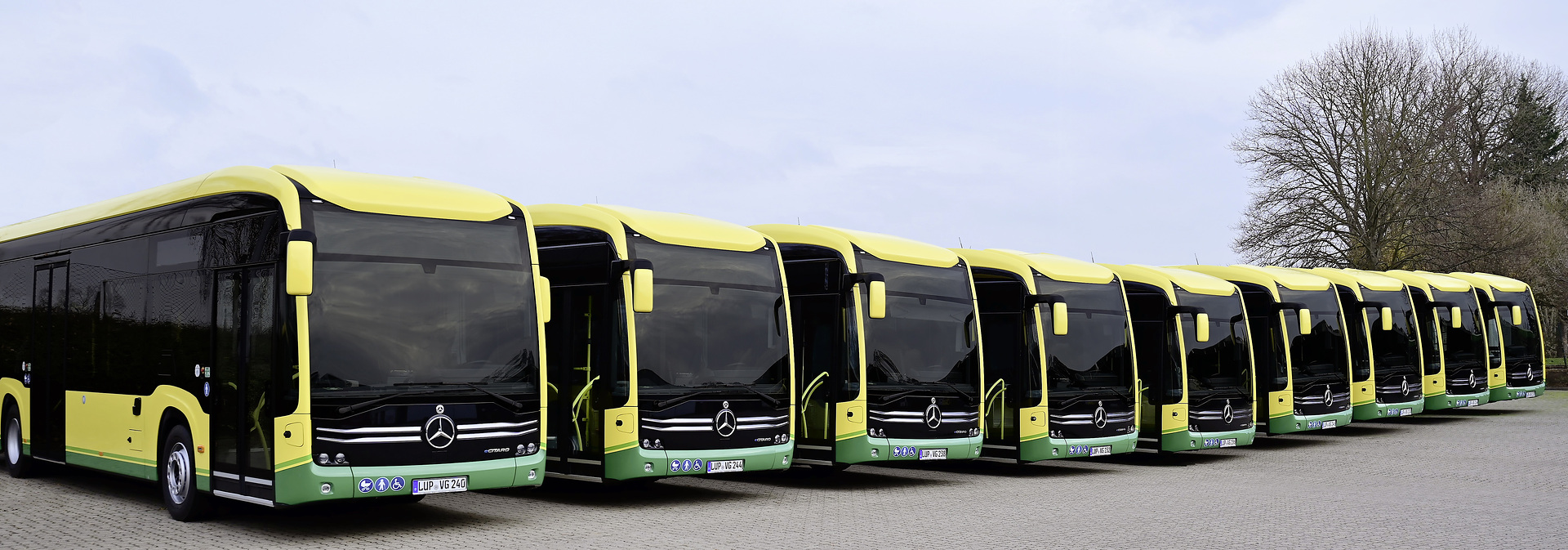 Mercedes-Benz eCitaro elektrisiert Überlandlinien Mercedes-Benz eCitaro elektrisiert Überlandlinien: 45 E-Busse an das Verkehrsunternehmen VLP in Mecklenburg-Vorpommern ausgeliefert