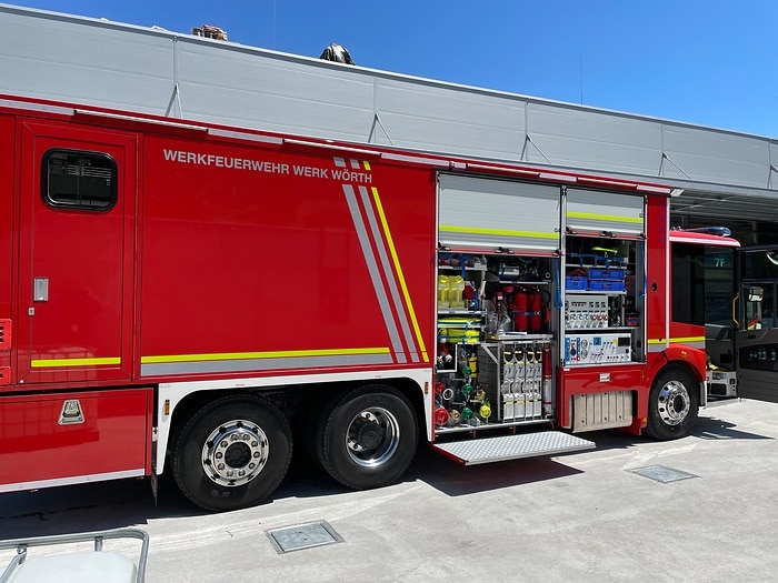 Ein Econic für alle Fälle: Einzigartiges Löschfahrzeug für die Feuerwehr des Lkw-Montagewerks Wörth