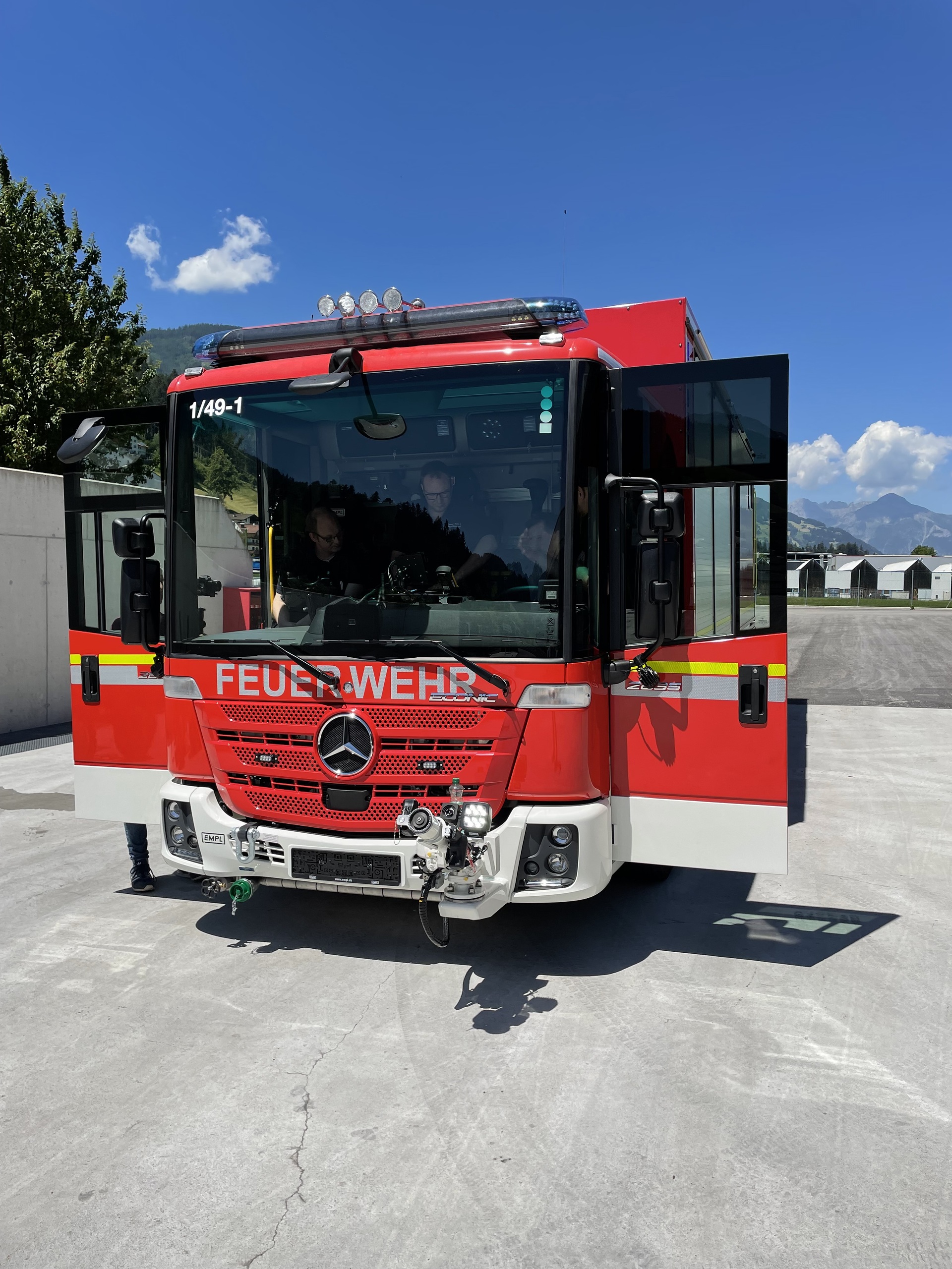 Econic 2635 Industrielöschfahrzeug mit Empl Aufbau Ein Econic für alle Fälle: Einzigartiges Löschfahrzeug für die Feuerwehr des Lkw-Montagewerks Wörth