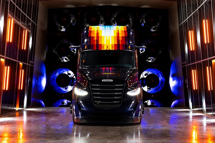 Daimler Truck is taking efficiency to the next level: The Freightliner SuperTruck II