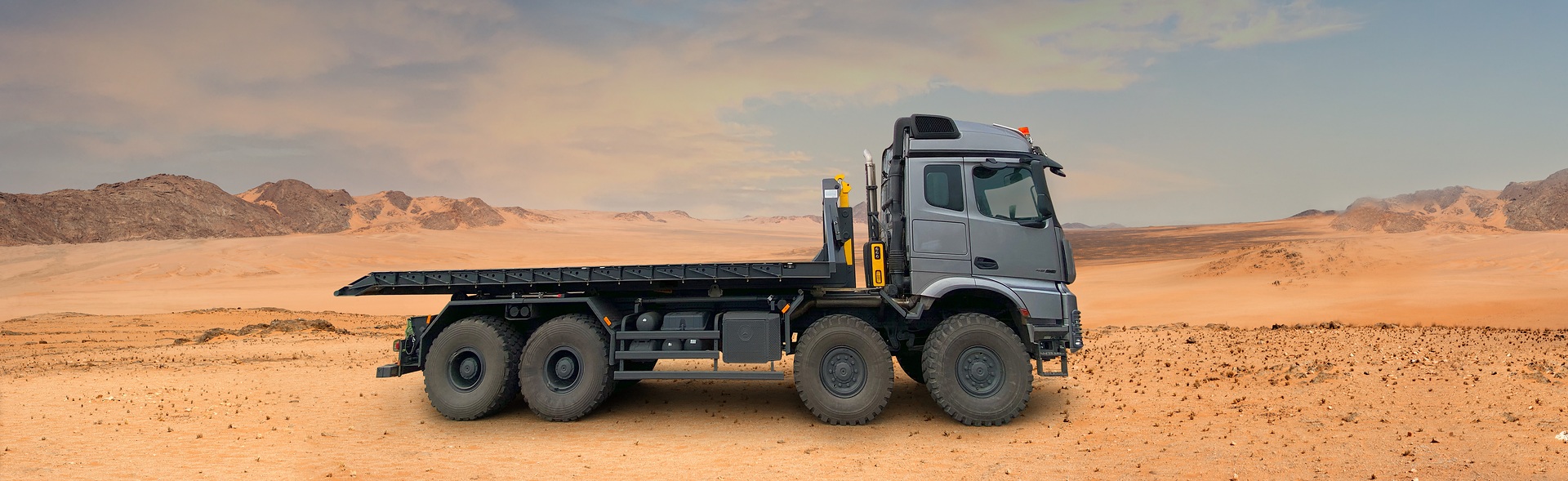 Built for logistical and tactical challenges: Mercedes-Benz Special Trucks will be showcasing tailor-made military trucks for demanding operations even under extreme conditions at IDEX 2023 in Abu Dhabi Built for logistical and tactical challenges: Mercedes-Benz Special Trucks will be showcasing tailor-made military trucks for demanding operations even under extreme conditions at IDEX 2023 in Abu Dhabi