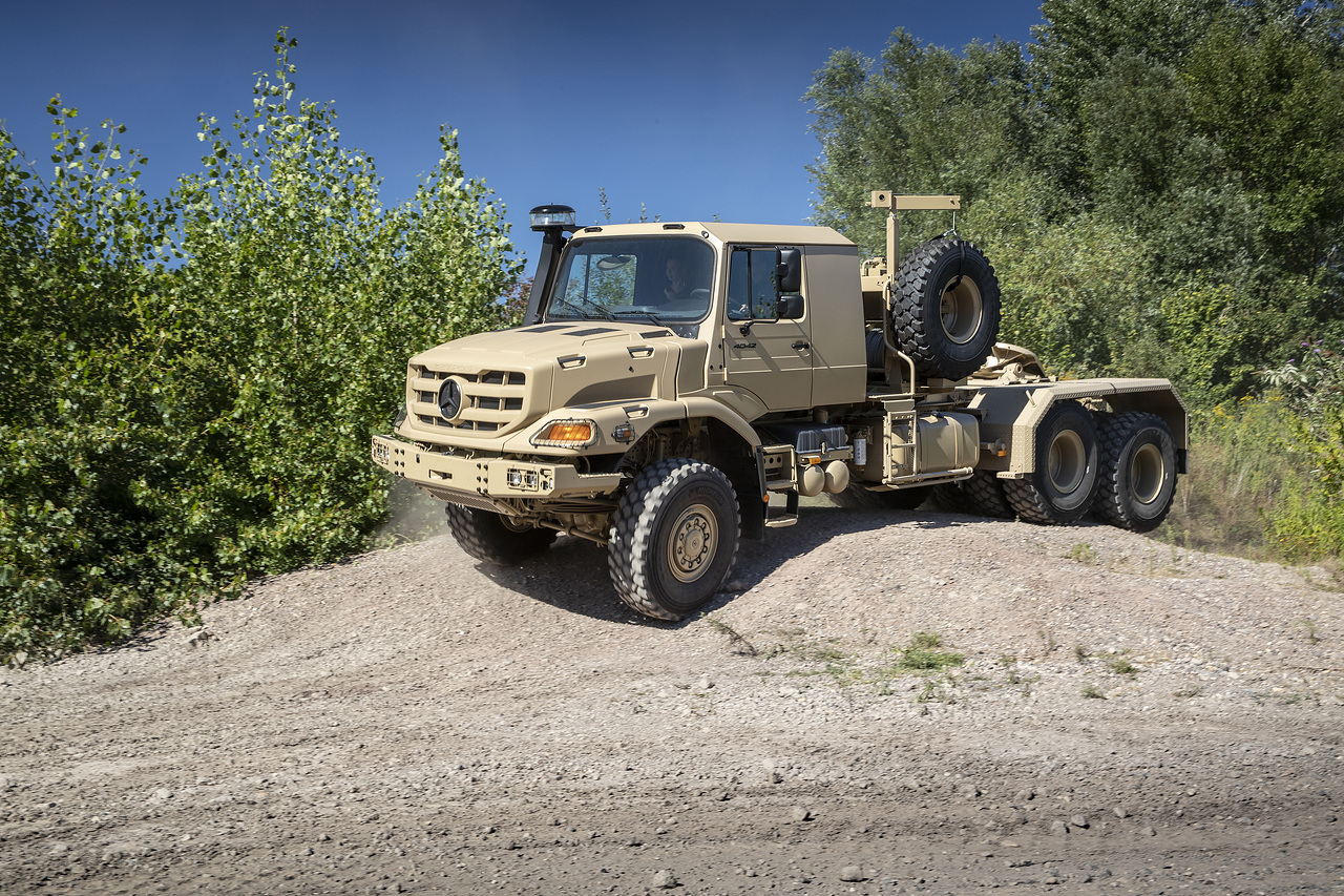 Built for logistical and tactical challenges: Mercedes-Benz Special Trucks will be showcasing tailor-made military trucks for demanding operations even under extreme conditions at IDEX 2023 in Abu Dhabi Built for logistical and tactical challenges: Mercedes-Benz Special Trucks will be showcasing tailor-made military trucks for demanding operations even under extreme conditions at IDEX 2023 in Abu Dhabi