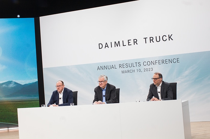 Daimler Truck hat Umsatz, operatives Ergebnis (EBIT), bereinigte Umsatzrendite und Free Cash Flow