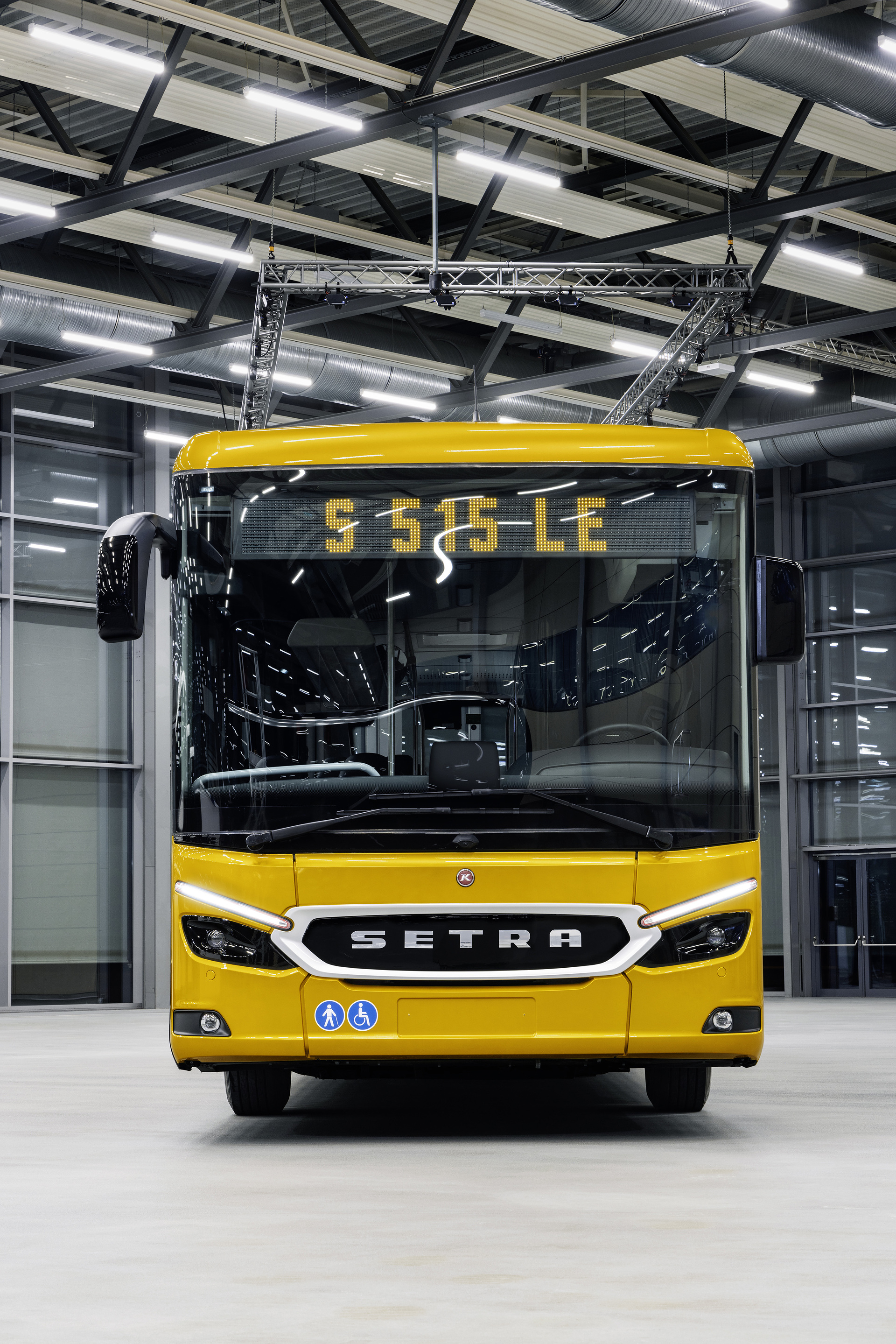 Setra MultiClass 500 LE, S 515 LE, Honiggelb metallic Die neu entwickelten Überlandbusse Setra MultiClass 500 LE
