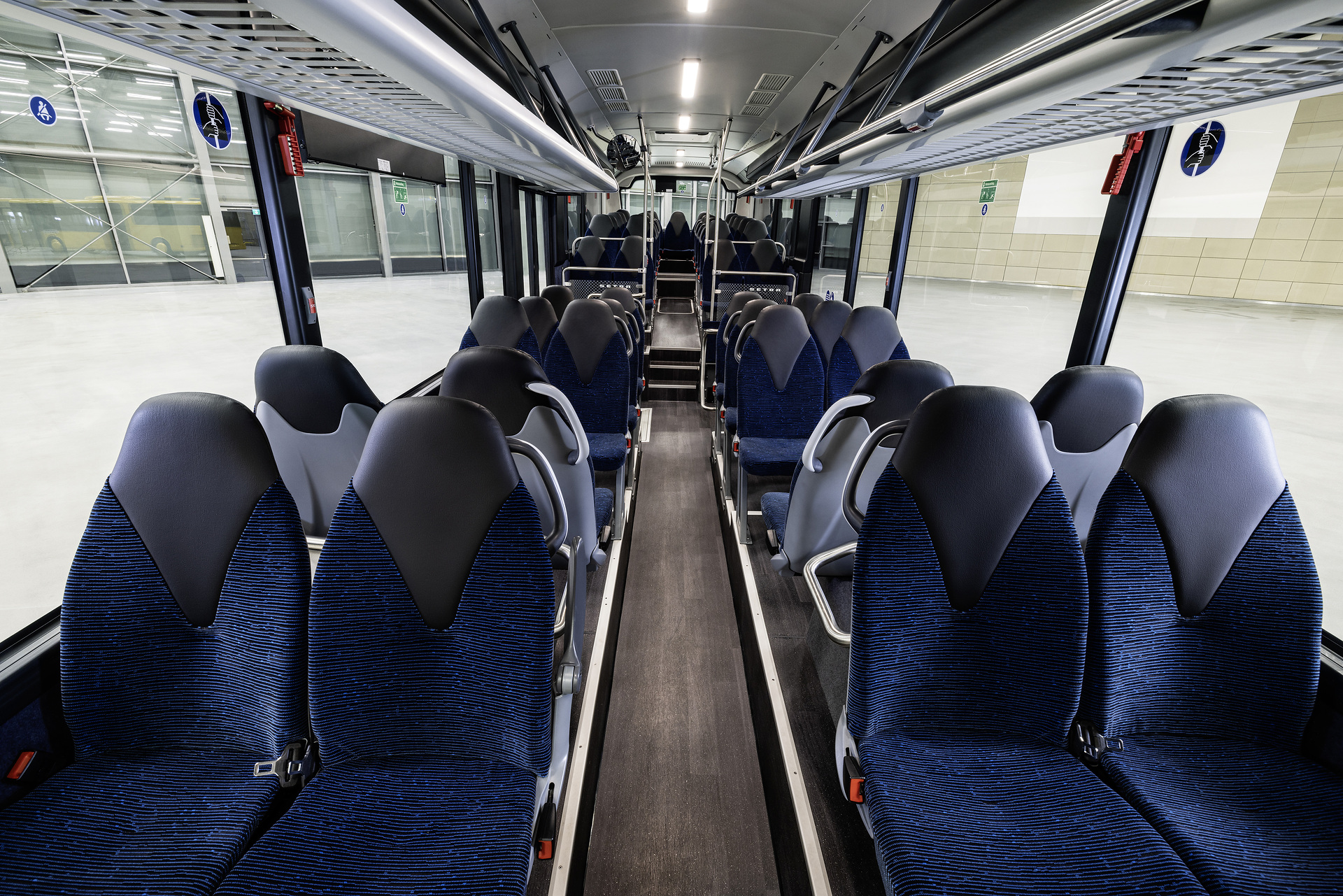 Setra MultiClass 500 LE, S 515 LE, Honiggelb metallic Die neu entwickelten Überlandbusse Setra MultiClass 500 LE