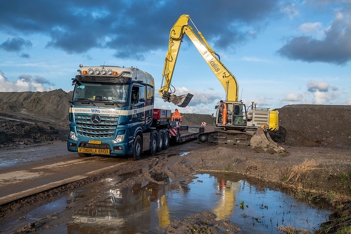 Leistungsstarker Neuzugang im Fuhrpark: Mercedes-Benz Actros SLT bei Luijendijk & van der Wal