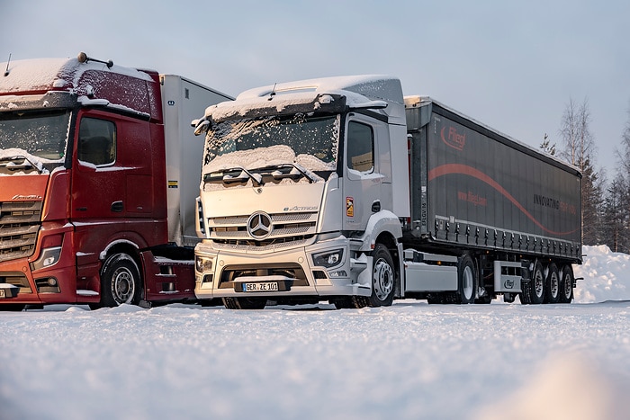 Rund 3.000 Kilometer vollelektrisch bewältigt: eActros 300 Sattelzugmaschine gleitet vom Polarkreis nach Stuttgart