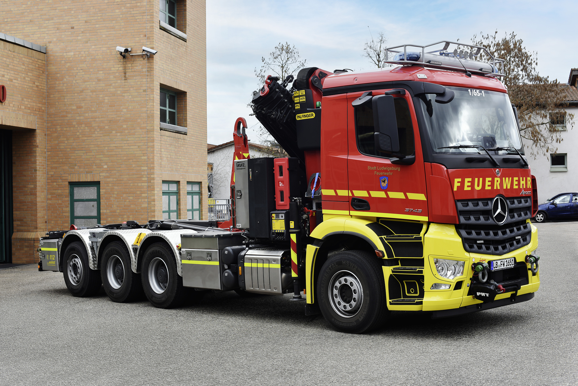 Truckeinsatz im Alarmfall – neuer Mercedes-Benz Arocs für die Ludwigsburger Feuerwehr