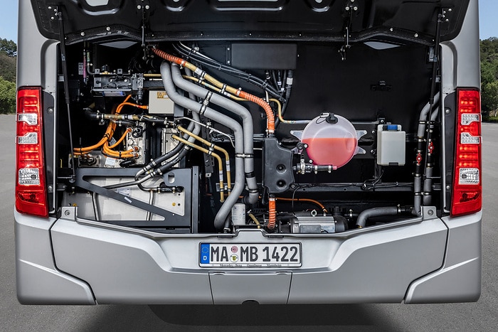 Der vollelektrisch angetriebene Stadtbus Mercedes-Benz eCitaro mit Batterien der neuesten Generation
