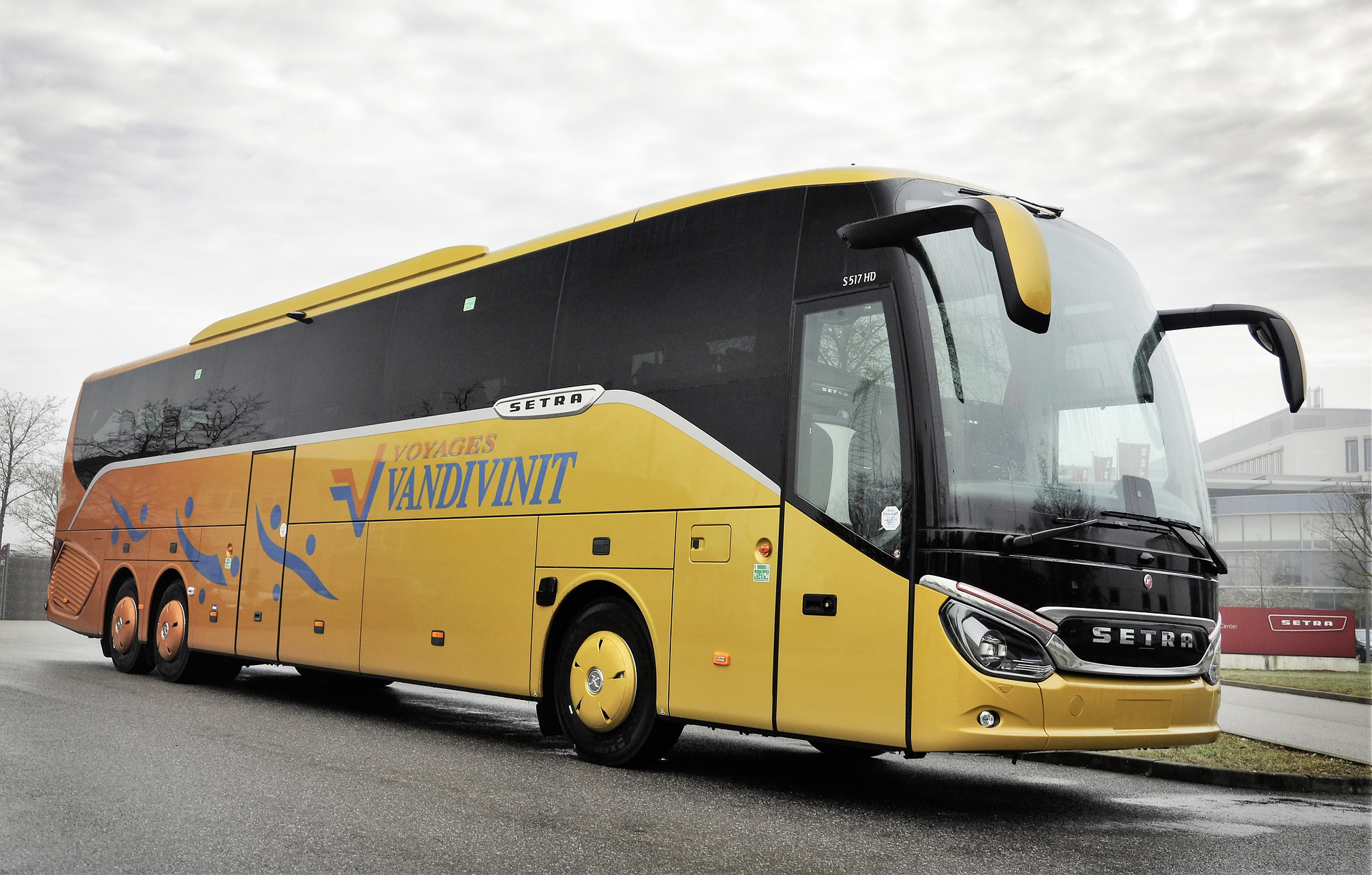 Luxembourg-based Voyages Vandivinit also acquires two S 517 HD of the next generation Setra ComfortClass. Five Setra motorcoaches for “Voyages Vandivinit”, Luxembourg