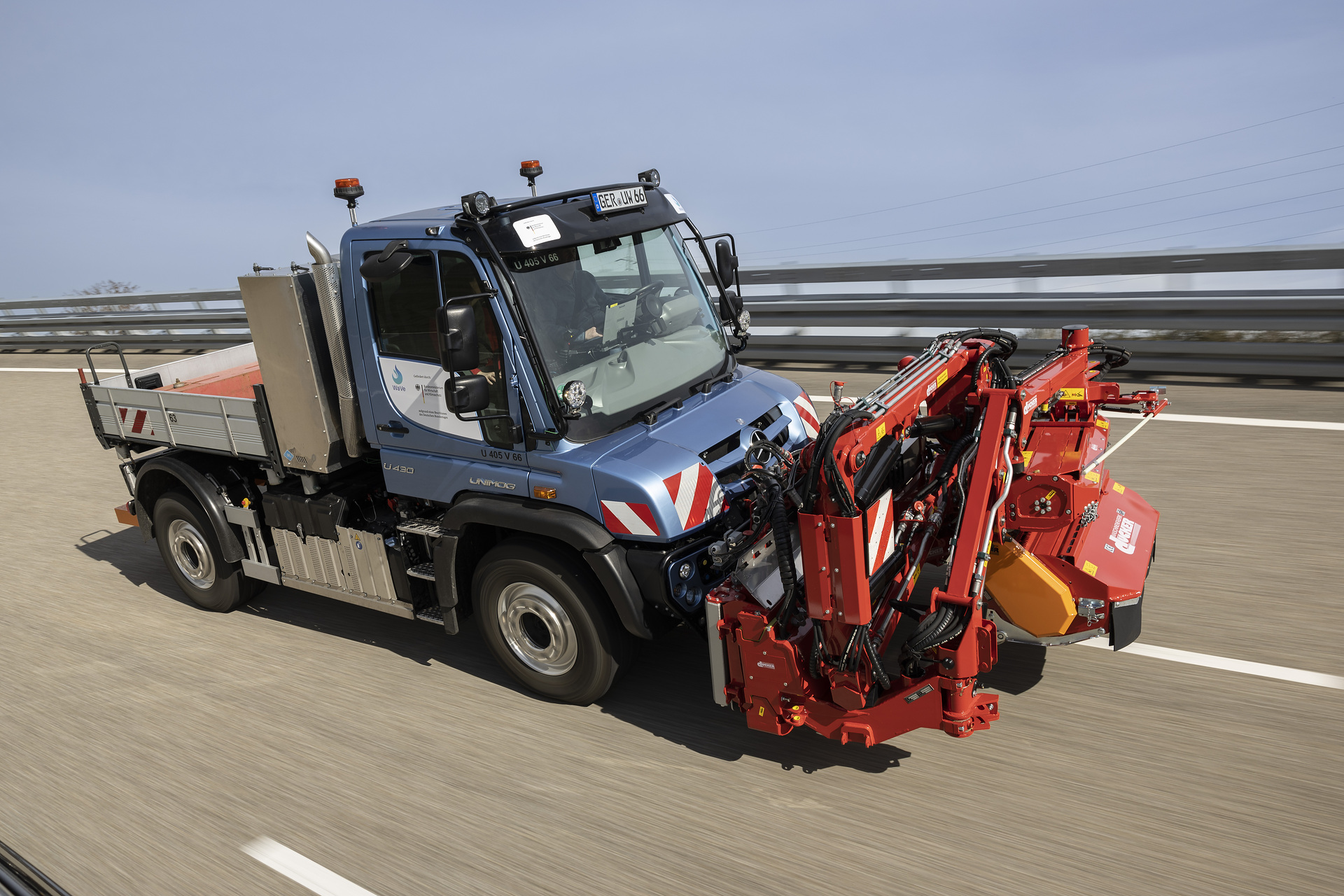 Reliable powerhouse even for the green sector: Mercedes-Benz Special Trucks presents the great diversity of the Unimog at the Demopark open-air exhibition