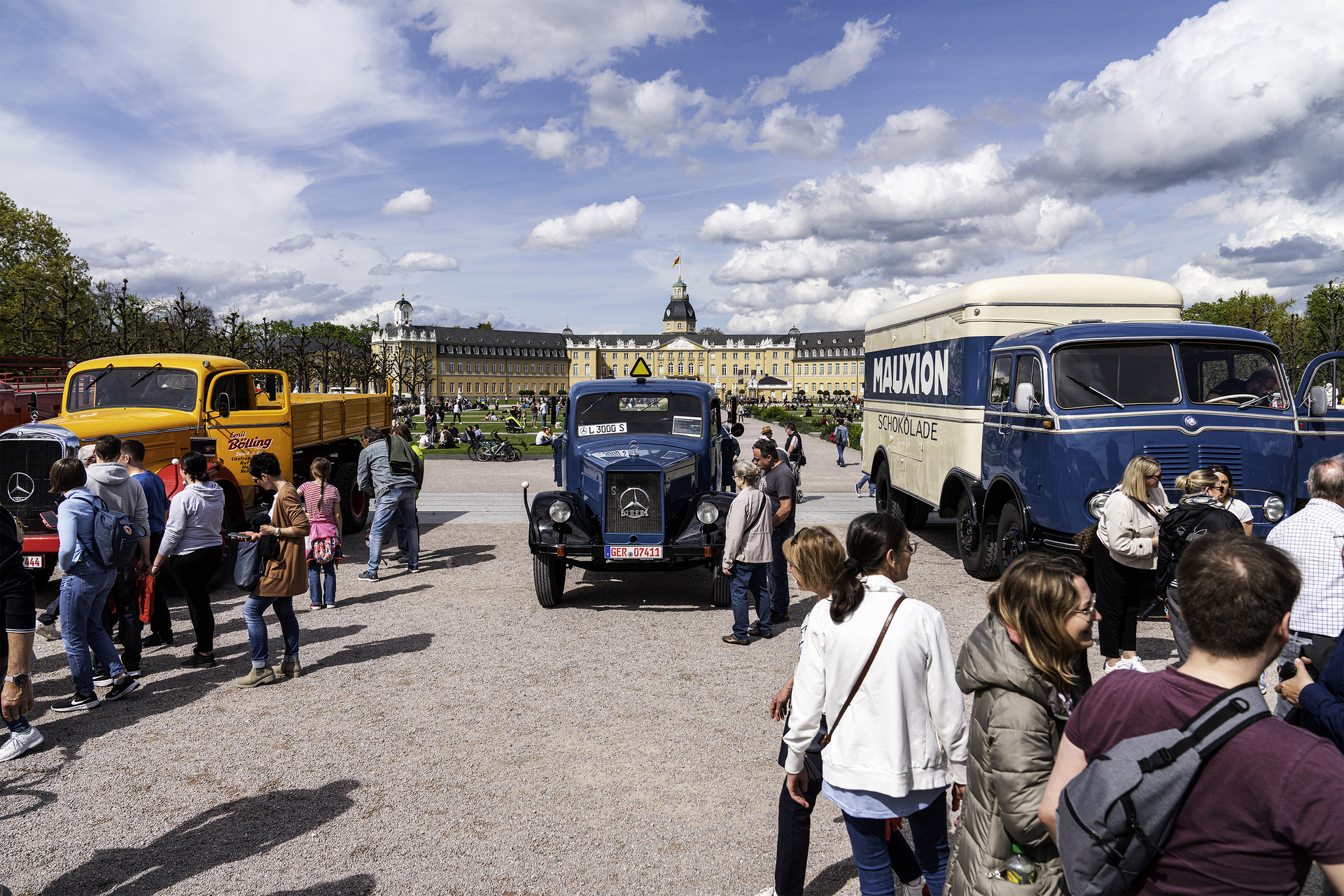 Celebration for classic vehicle fans in Karlsruhe: Mercedes-Benz Trucks with classic vehicle highlights at the “Tribute to Carl Benz”