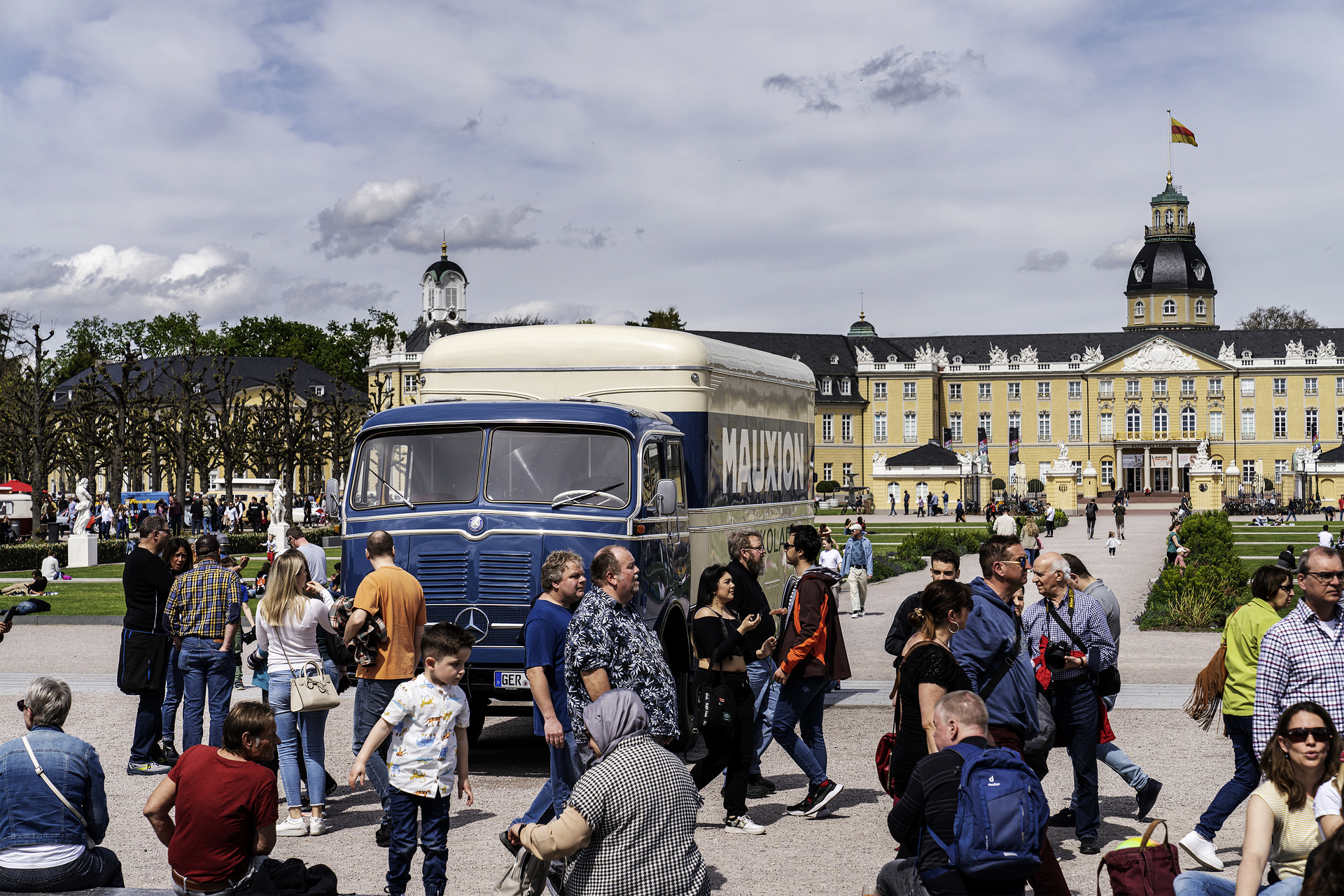 Celebration for classic vehicle fans in Karlsruhe: Mercedes-Benz Trucks with classic vehicle highlights at the “Tribute to Carl Benz”