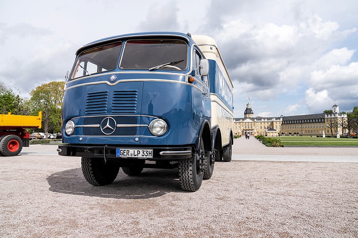 Fest für Classic-Fans in Karlsruhe: Mercedes-Benz Trucks mit Oldtimer-Highlights beim „Tribut an Carl Benz“