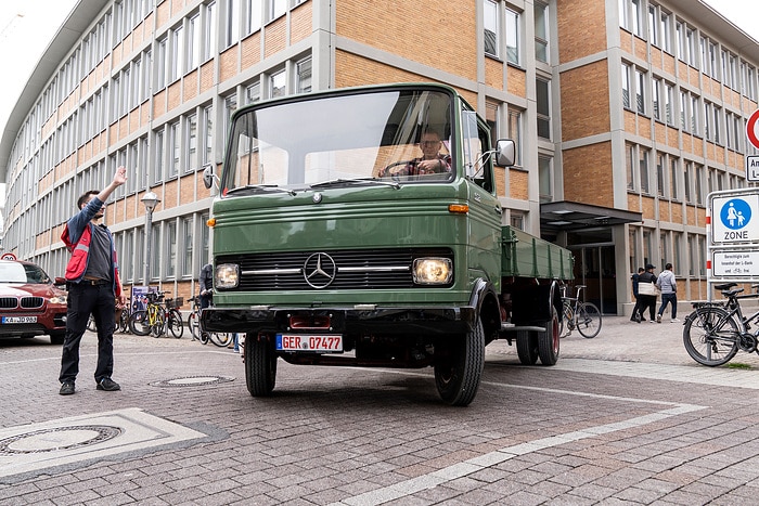 Celebration for classic vehicle fans in Karlsruhe: Mercedes-Benz Trucks with classic vehicle highlights at the “Tribute to Carl Benz”