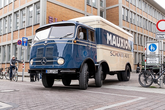 Celebration for classic vehicle fans in Karlsruhe: Mercedes-Benz Trucks with classic vehicle highlights at the “Tribute to Carl Benz”