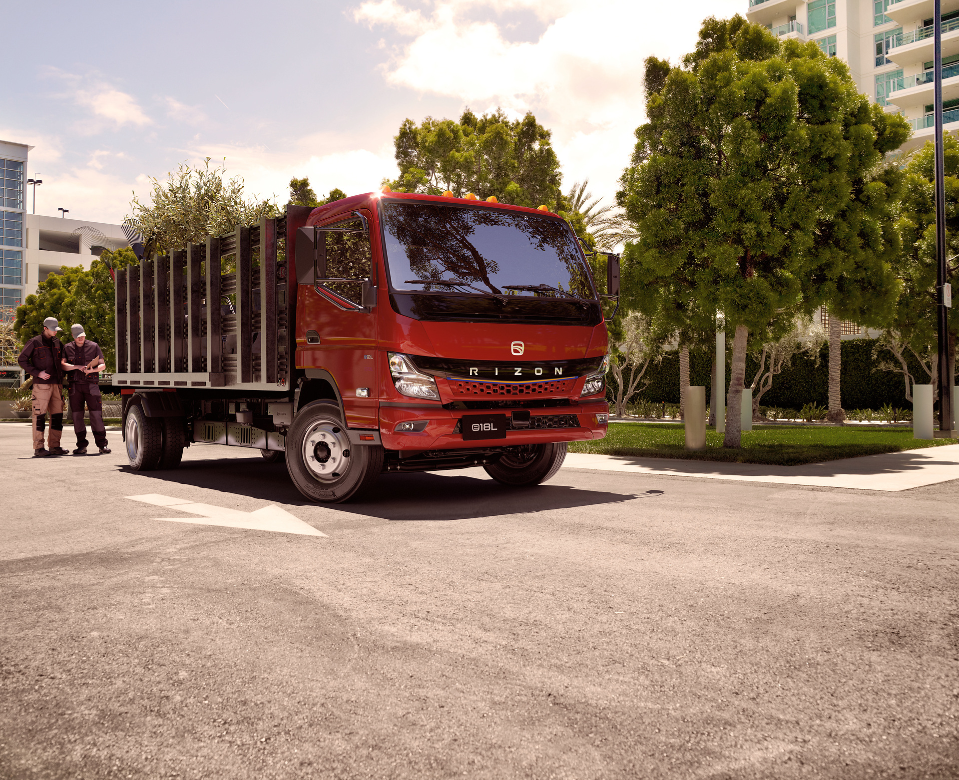 Daimler Truck launches RIZON medium-duty electric trucks in the United States