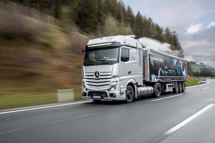 Mit Batterie und Wasserstoff auf Alpentour – CO2-neutrale Lkw von Daimler Truck zeigen ihr Können