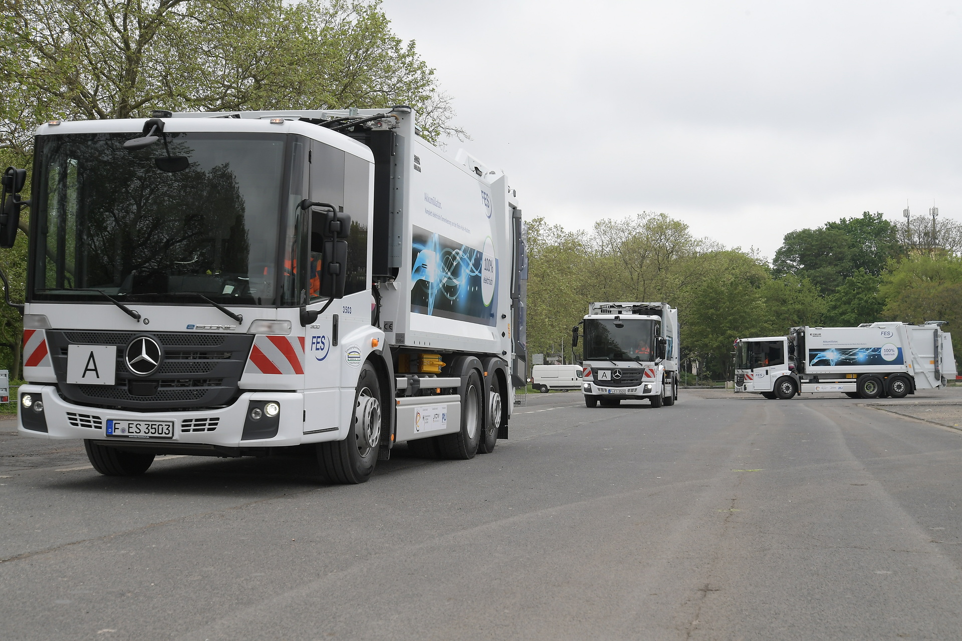 Mercedes-Benz Trucks übergibt erste batterieelektrische eEconic an die Frankfurter Entsorgungs- und Service GmbH Mercedes-Benz Trucks übergibt erste batterieelektrische eEconic