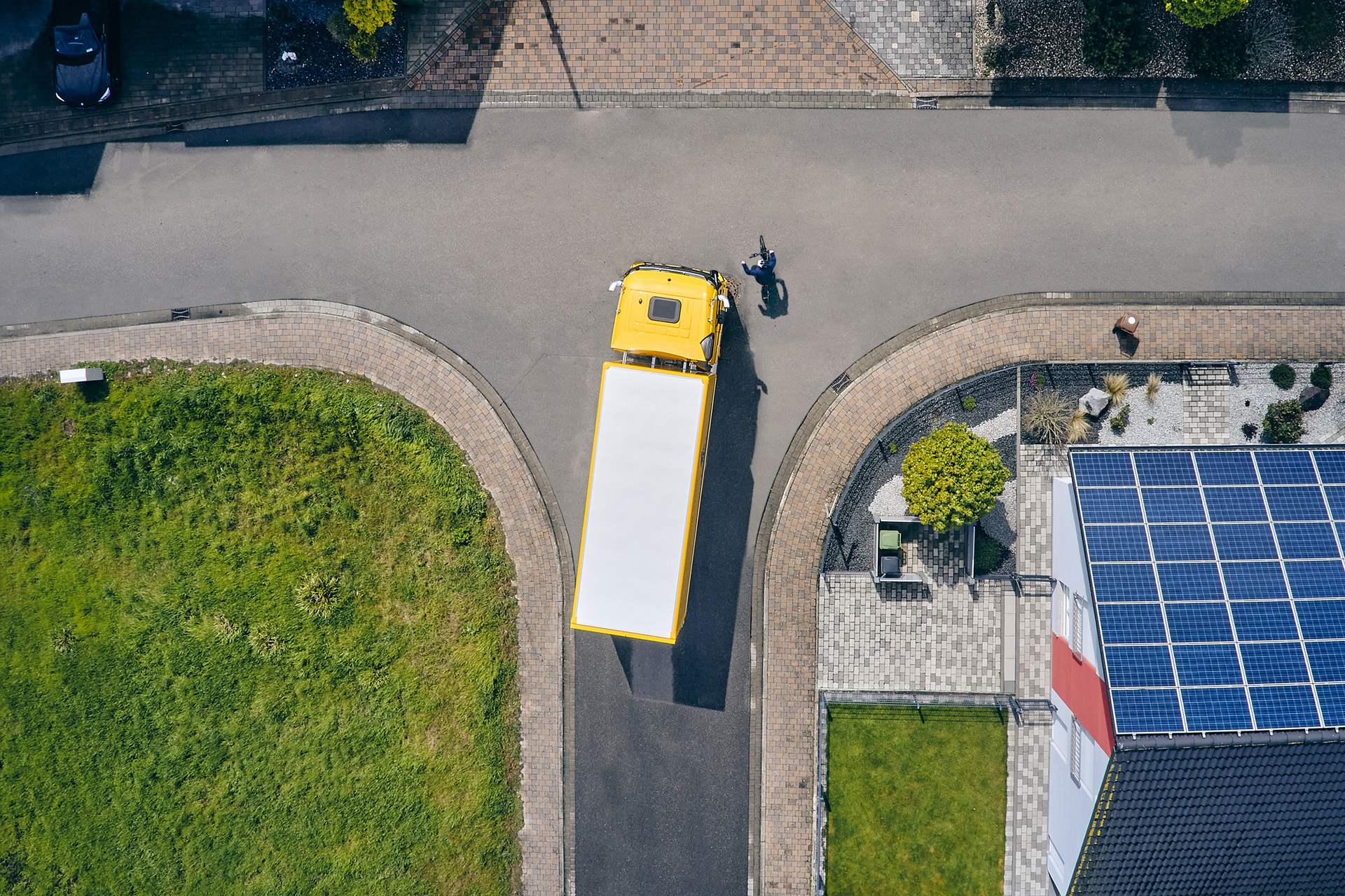 Mercedes-Benz Trucks Sideguard Assist One million Active Brake Assist emergency braking assistants sold: Daimler Truck celebrates milestone for safety in trucks and buses