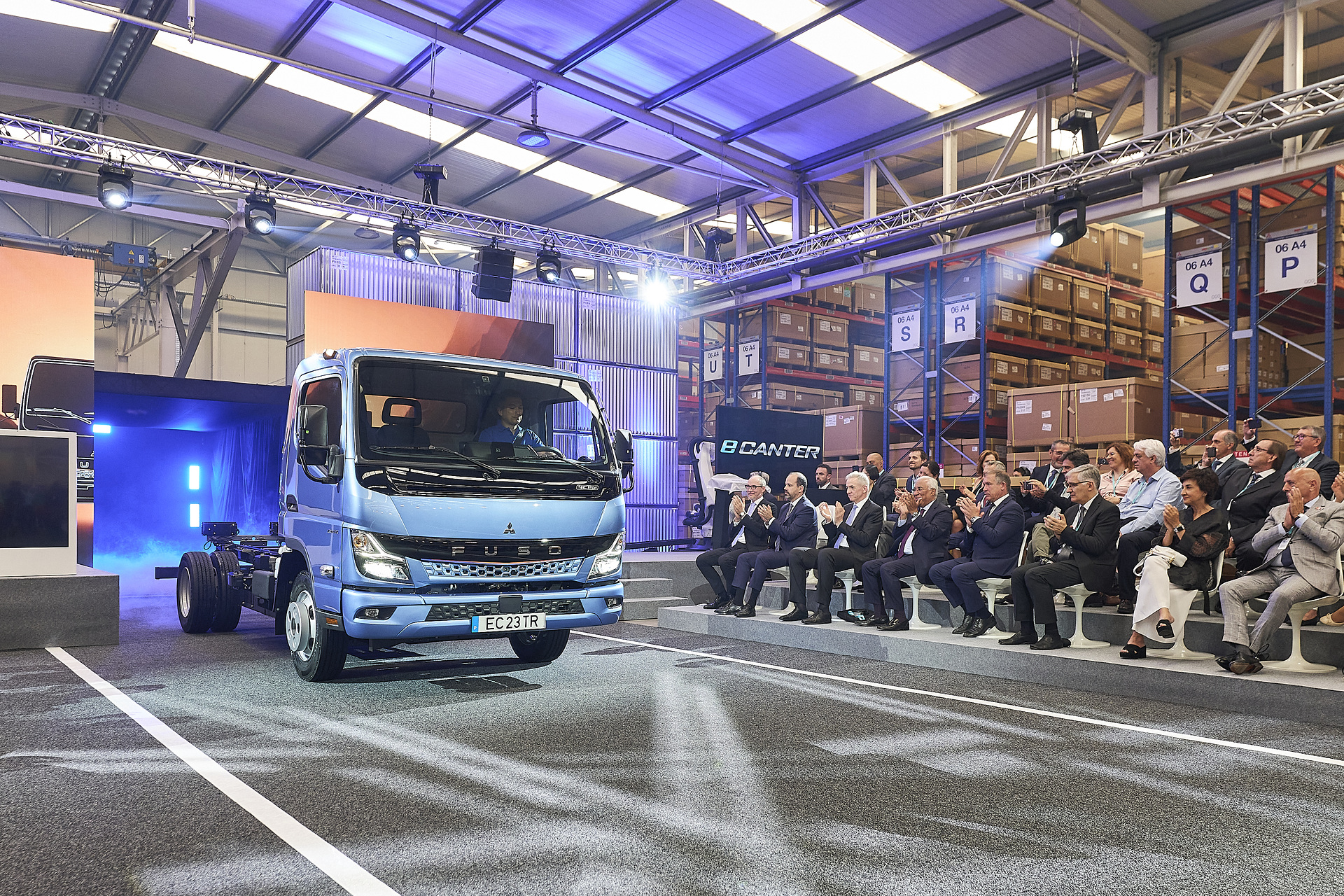 Nachhaltig „Made in Europe“: Daimler Truck-Tochter FUSO feiert Produktionsstart des Next Generation eCanter