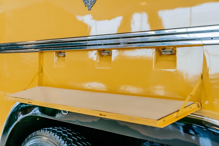 In diesem Mercedes-Benz Omnibus geht bis in die 1970er-Jahre die Post ab