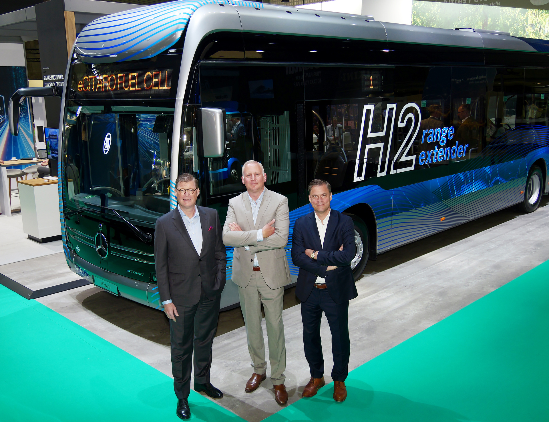 Daimler Buses treibt Geschäft rund um schlüsselfertige E-Systeme voran